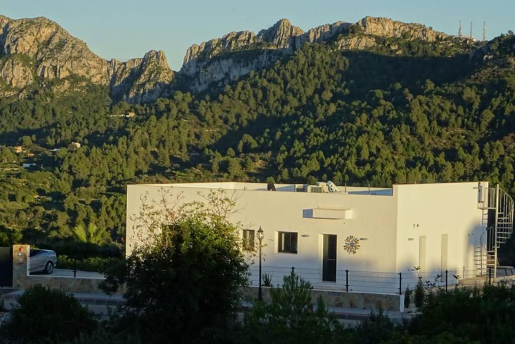 Villa El Sol Blanco à Ráfol de Almunia Extérieur photo